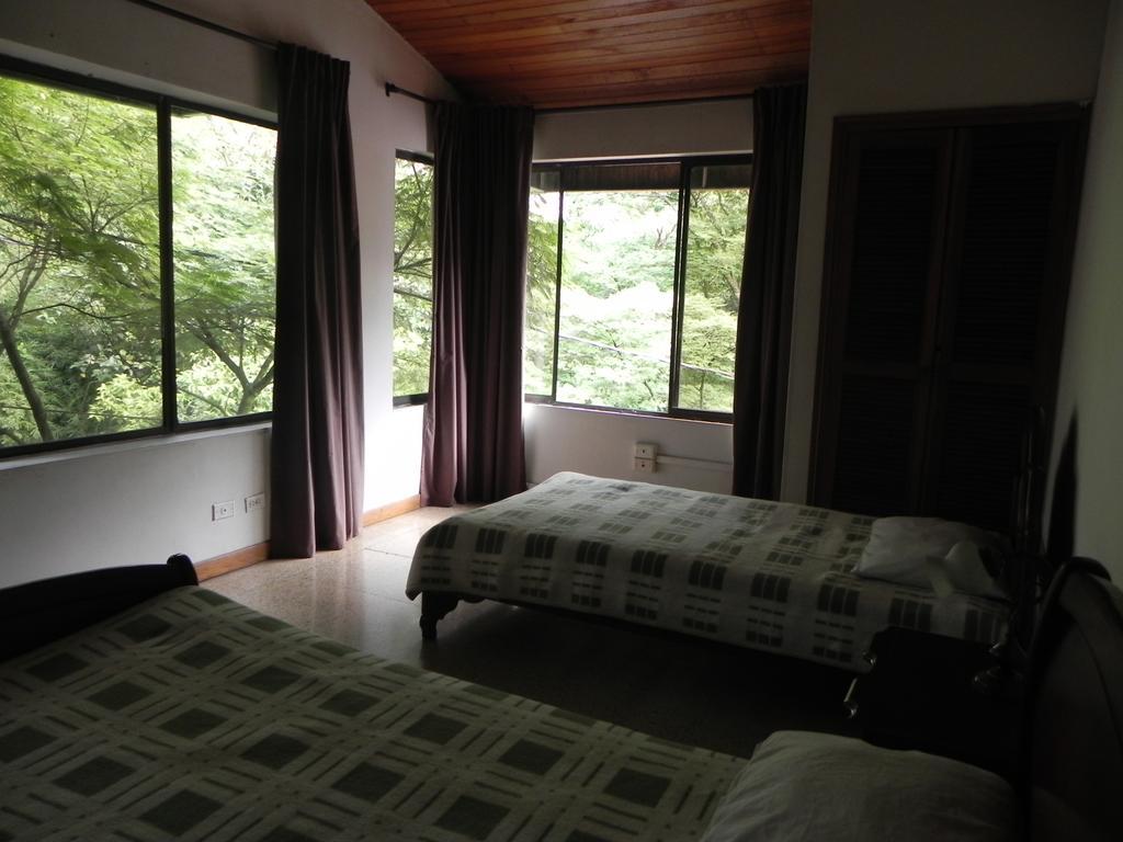 Hostal Tamarindo Itagüí Zimmer foto