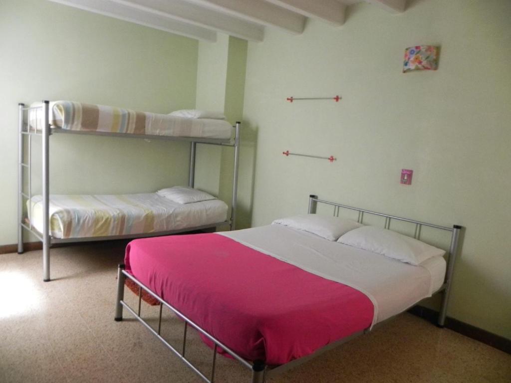 Hostal Tamarindo Itagüí Zimmer foto